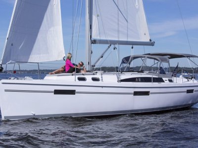 Catalina 425 - Shares Now Selling - Early Bird Special Offer