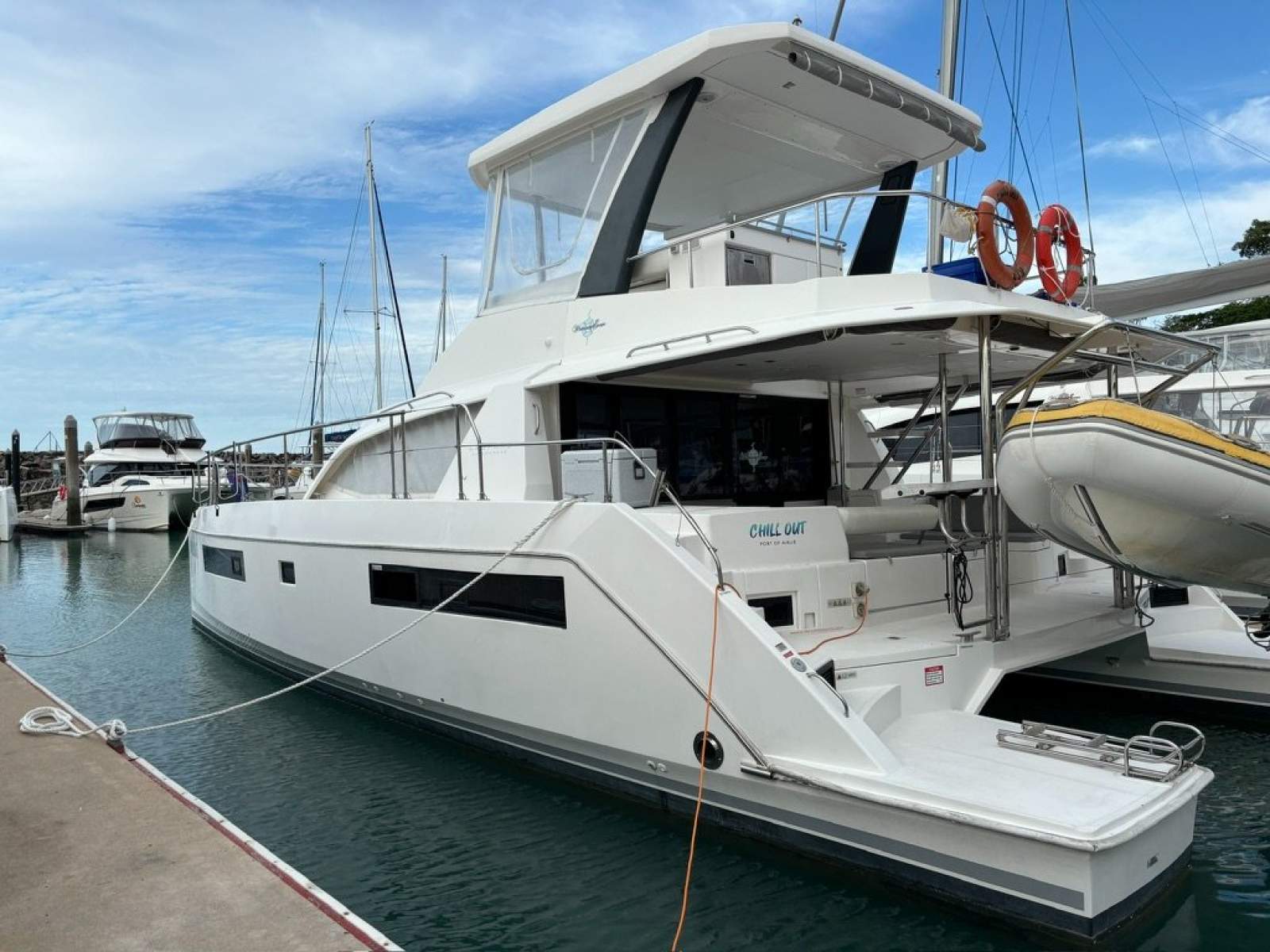 Leopard Catamarans 43 PC
