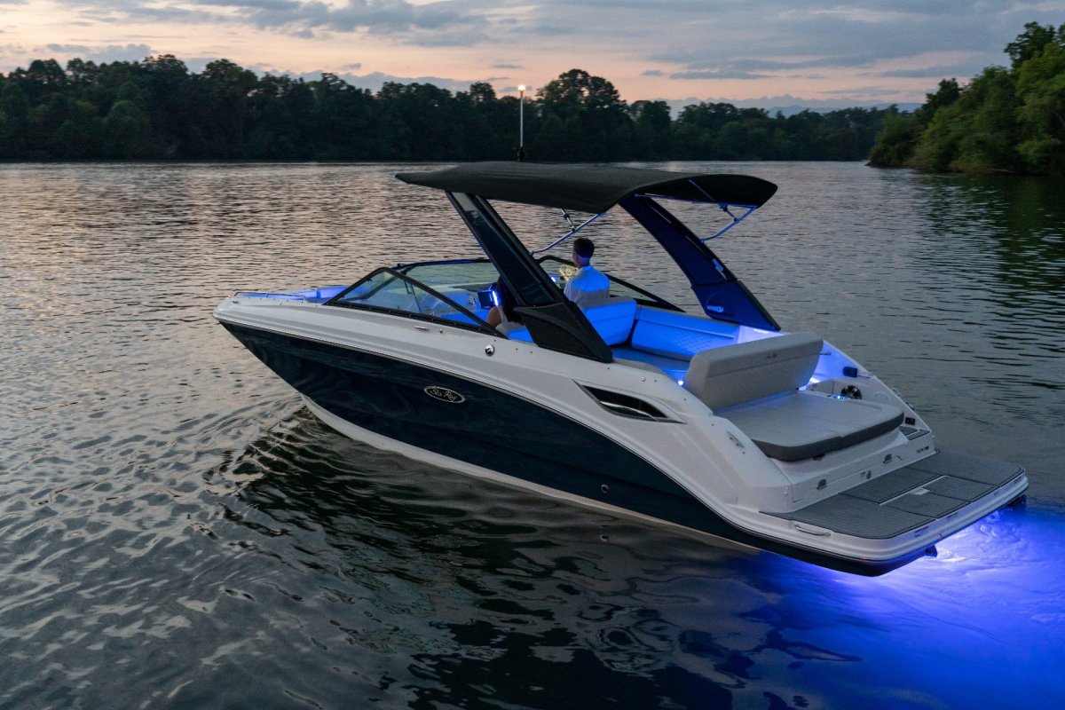 Sea Ray 250 SDX