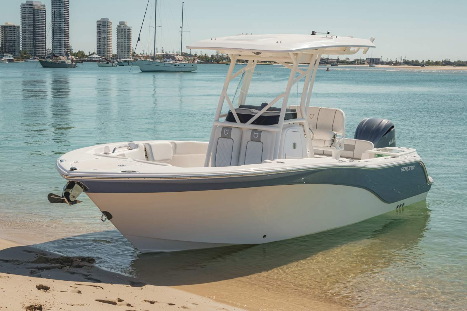 New Sea Fox 228 Commander