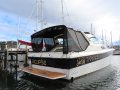 Sea Ray 390 Express Cruiser EXTENSIVELY UPGRADED CRUISER, SHAFT DRIVE DIESELS!