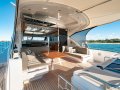 Riviera 6000 Sport Yacht