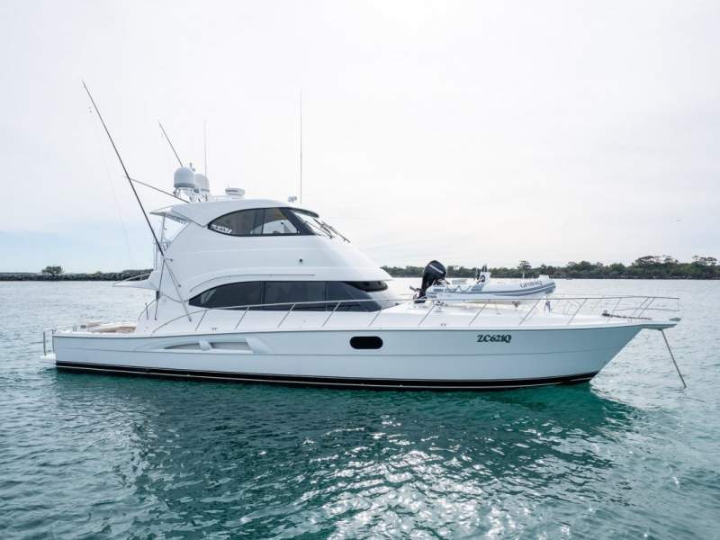 Riviera 56 Enclosed Flybridge