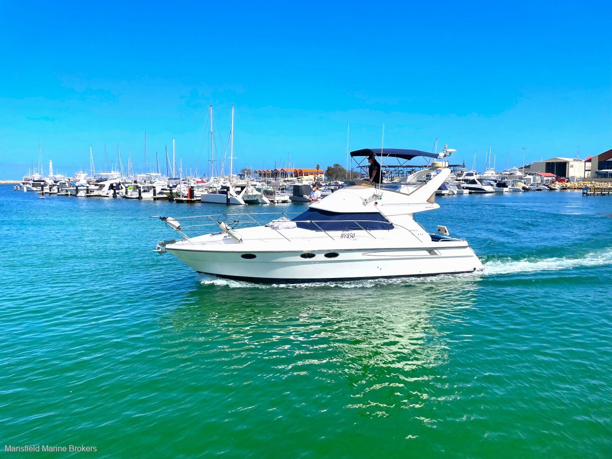 Fairline 11m Flybridge Twin Cat Shaftdrives