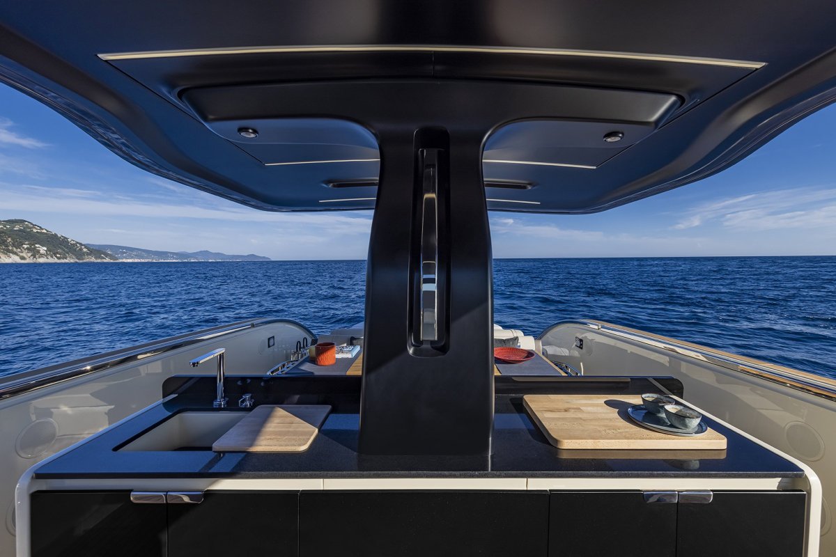 Invictus TT460
