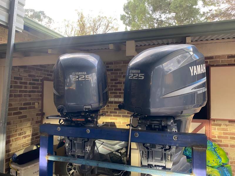 YAMAHA EFI V6 225HP 4 STROKE OUTBOARDS