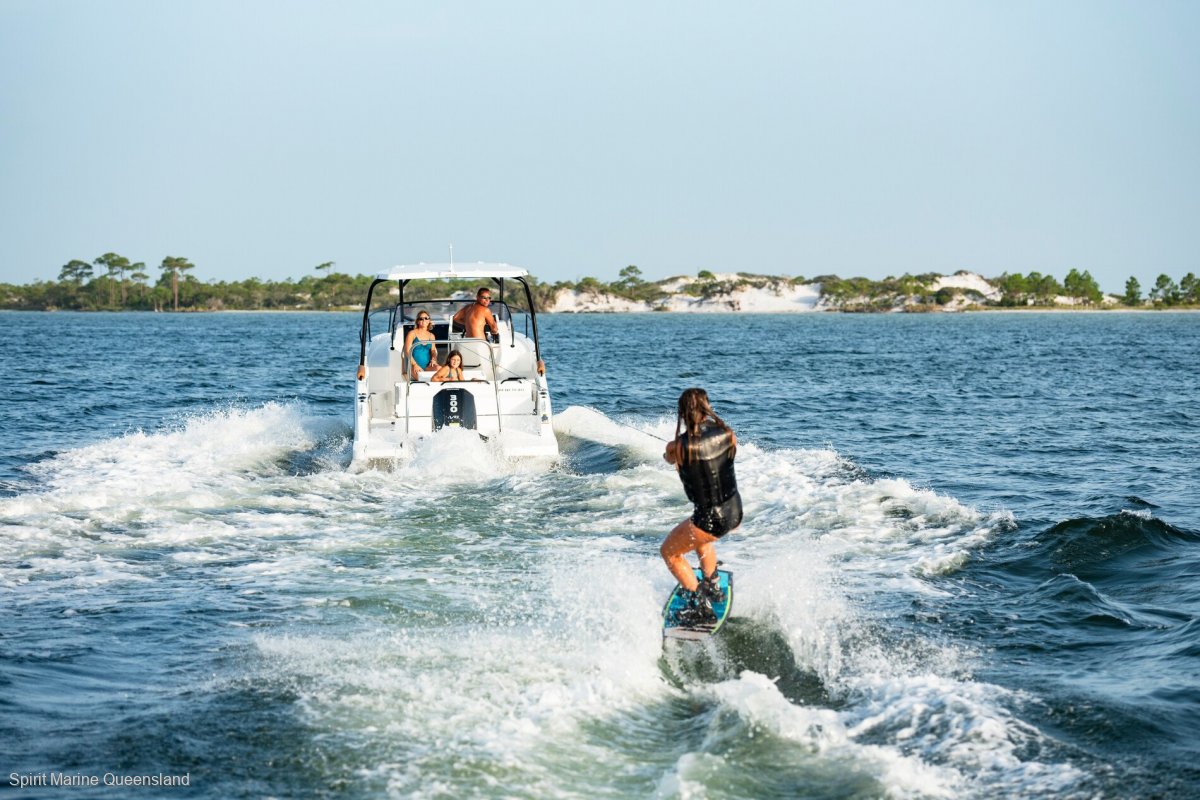 New Beneteau Flyer 8 v2 Sundeck