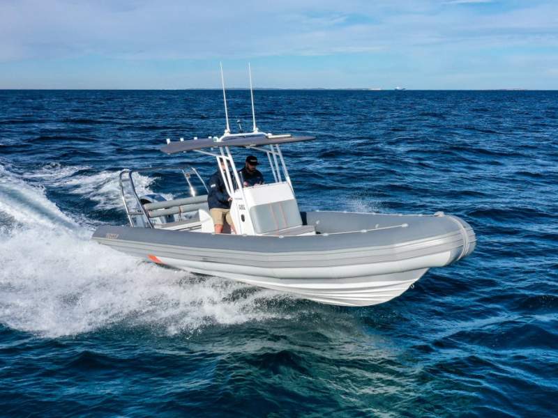 Stingray Ribs 7.5 Searaider - Low hours and still under warranty!