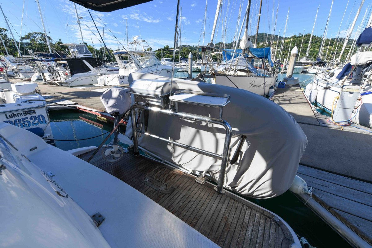 Riviera M370 Sports Cruiser