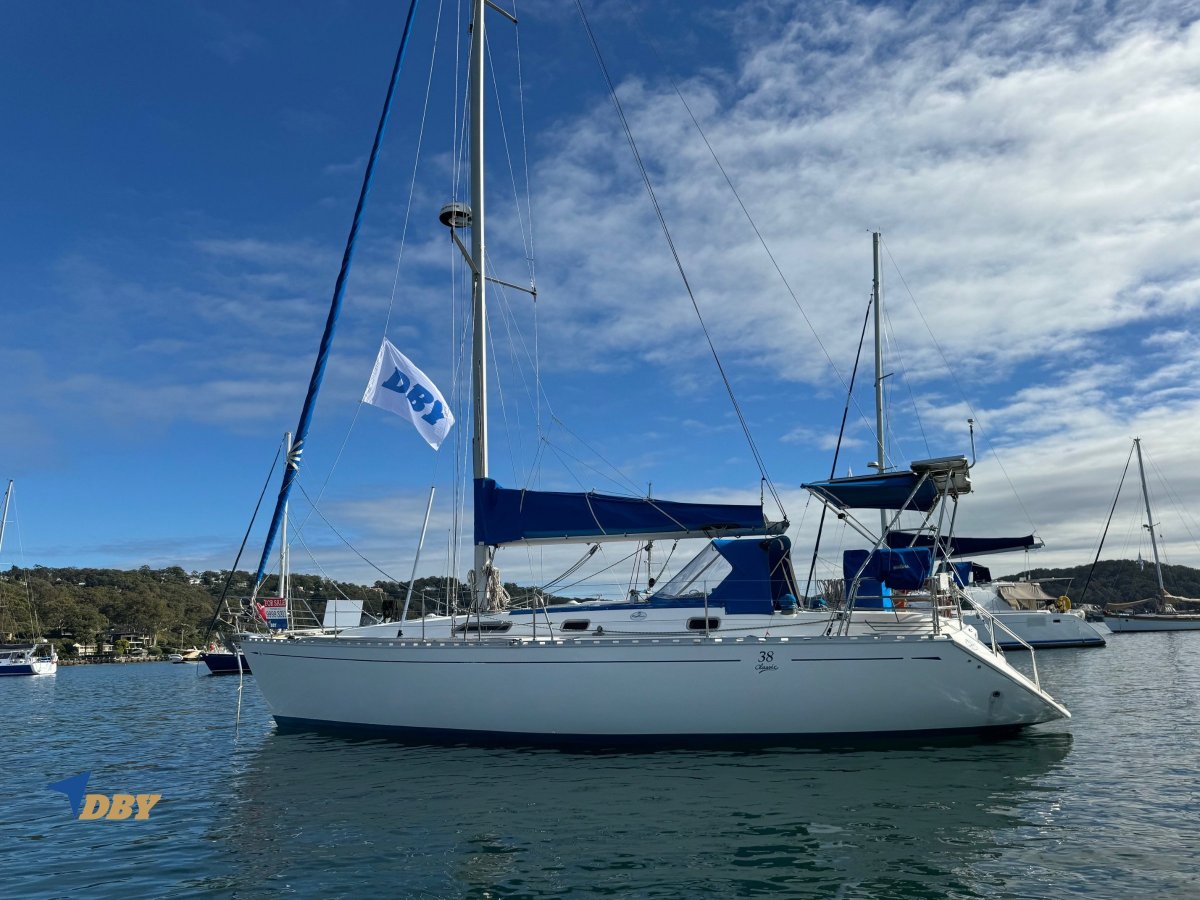 Dufour 38 Classic:DREAMCATCHER