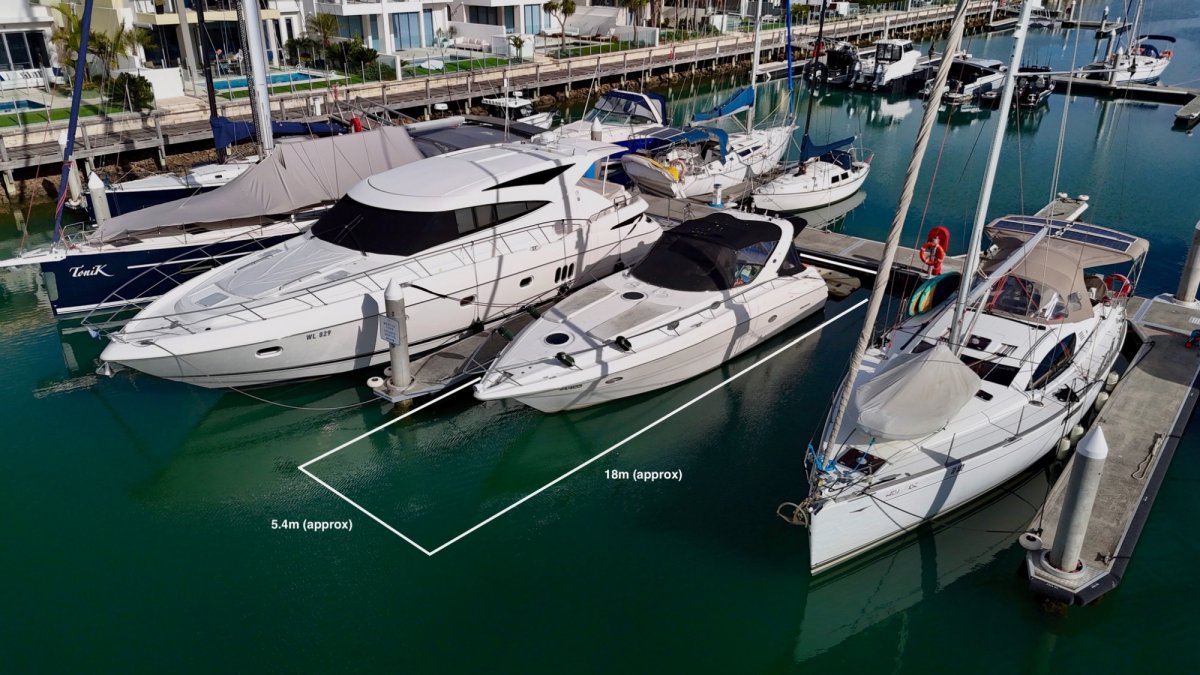 Exclusive 18m Freehold Berth