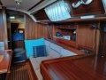 Bavaria 38 Exclusive Ocean Aft Cockpit:Stb saloon view