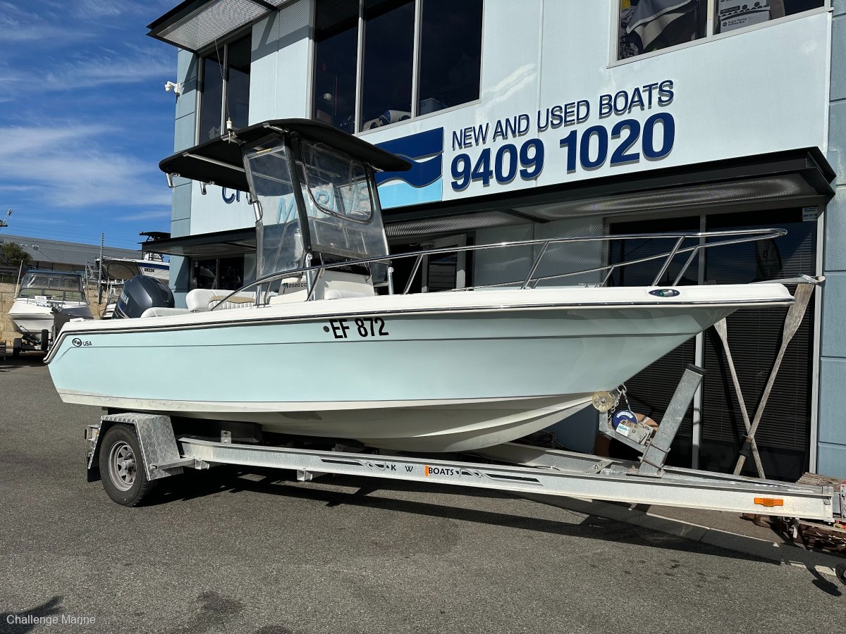 Key West 2020CC Bluewater - 2011 MODEL YAMAHA 150 HP 4 STROKE