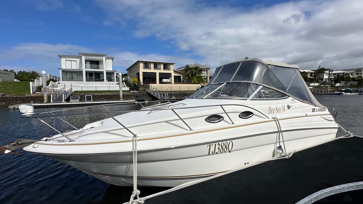 Larson Cabrio 330