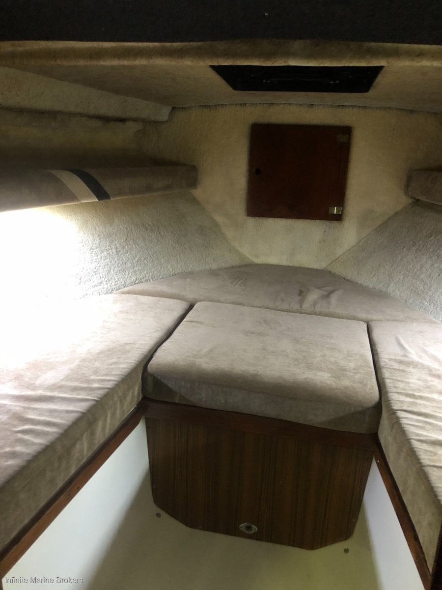 Bertram 23 Flybridge Cruiser On Alloy Trailer Trailer Boats Boats