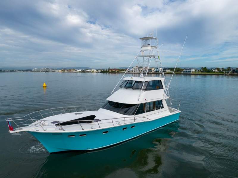 Cresta 56 Flybridge Enclosed Flybridge