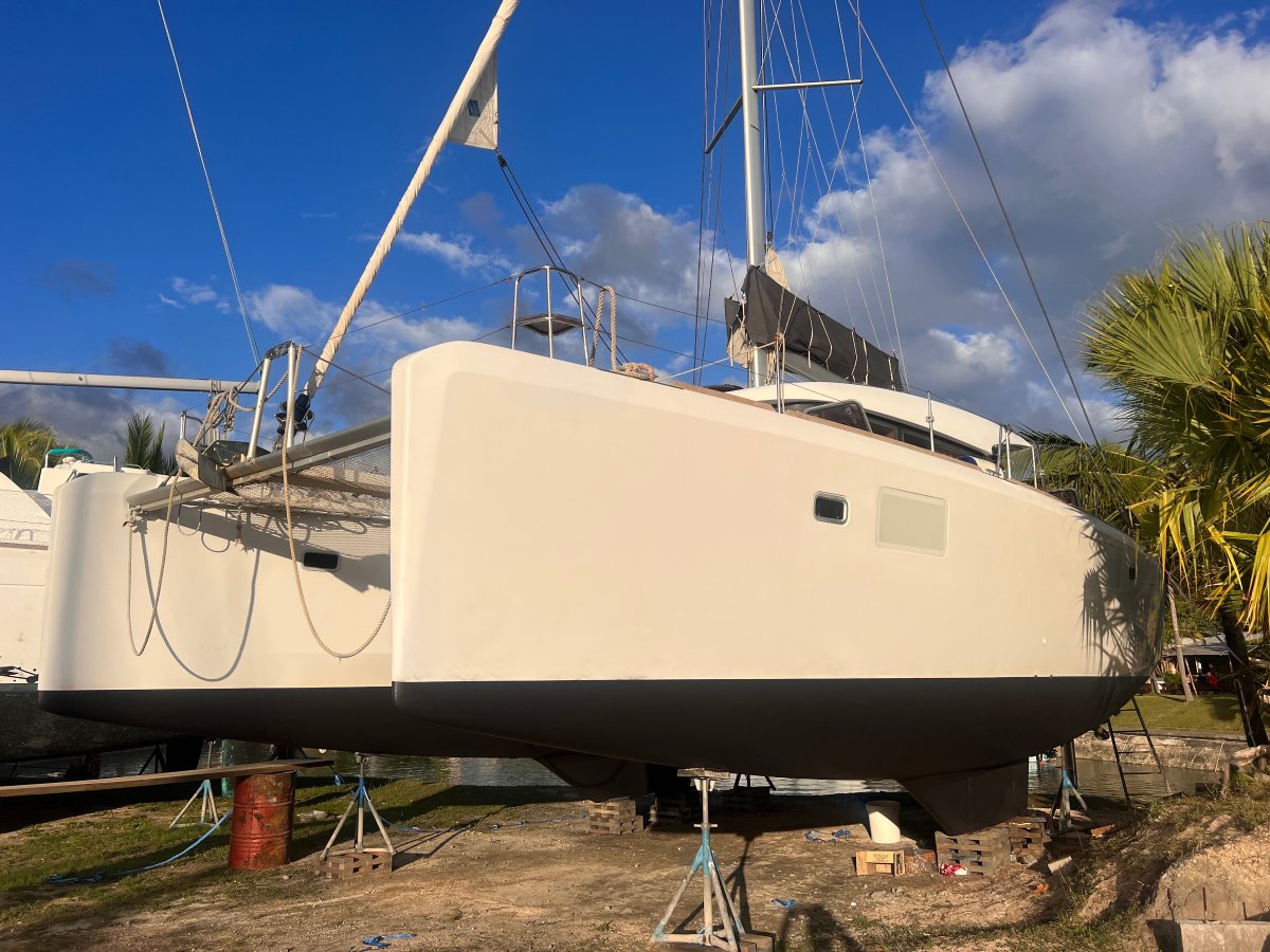 Lagoon 39
