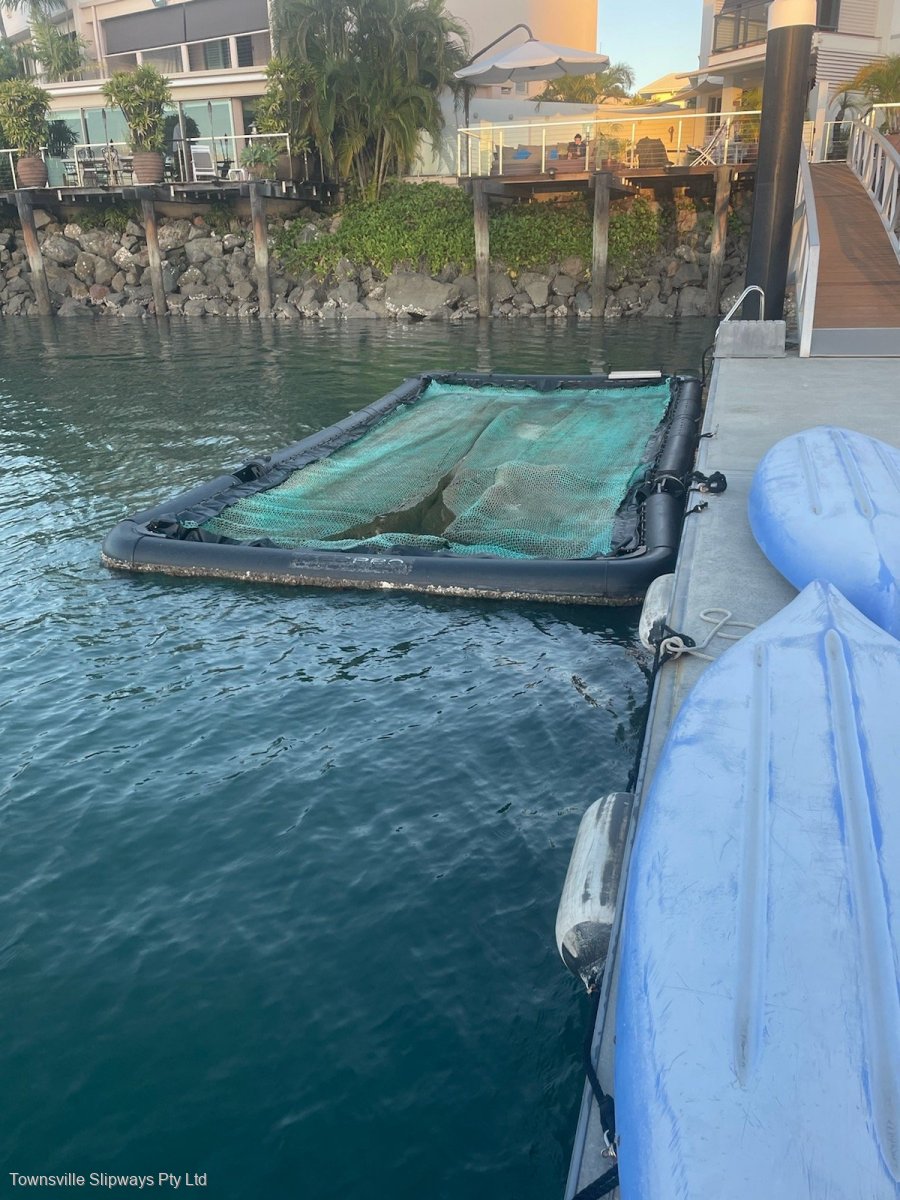 2019 SeaPen with new submersible pump
