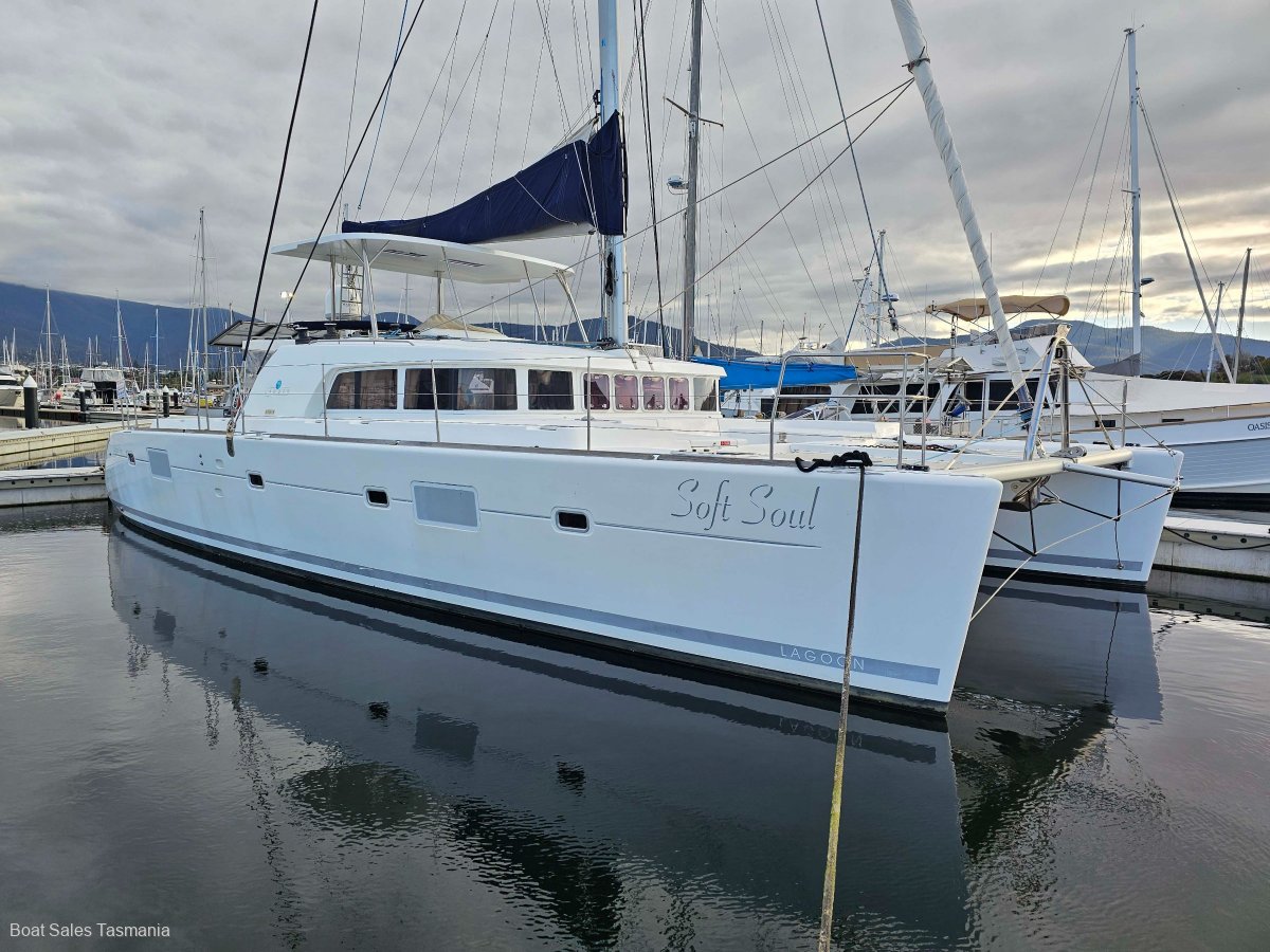Lagoon 500 (3-Cab - Owners Stateroom) "Soft Soul"