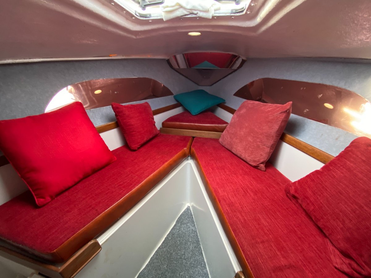 Holland 25 Yacht
