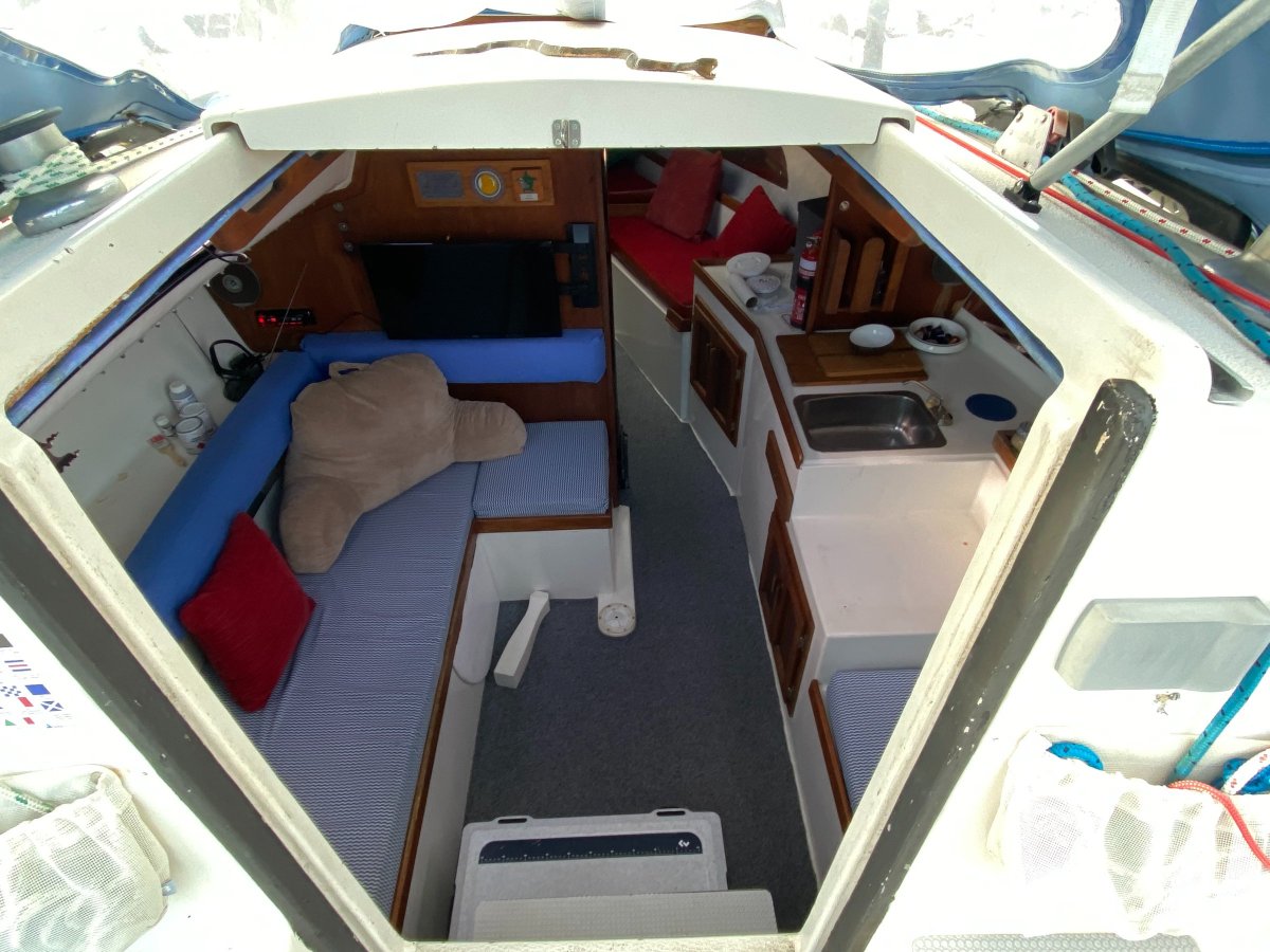 Holland 25 Yacht