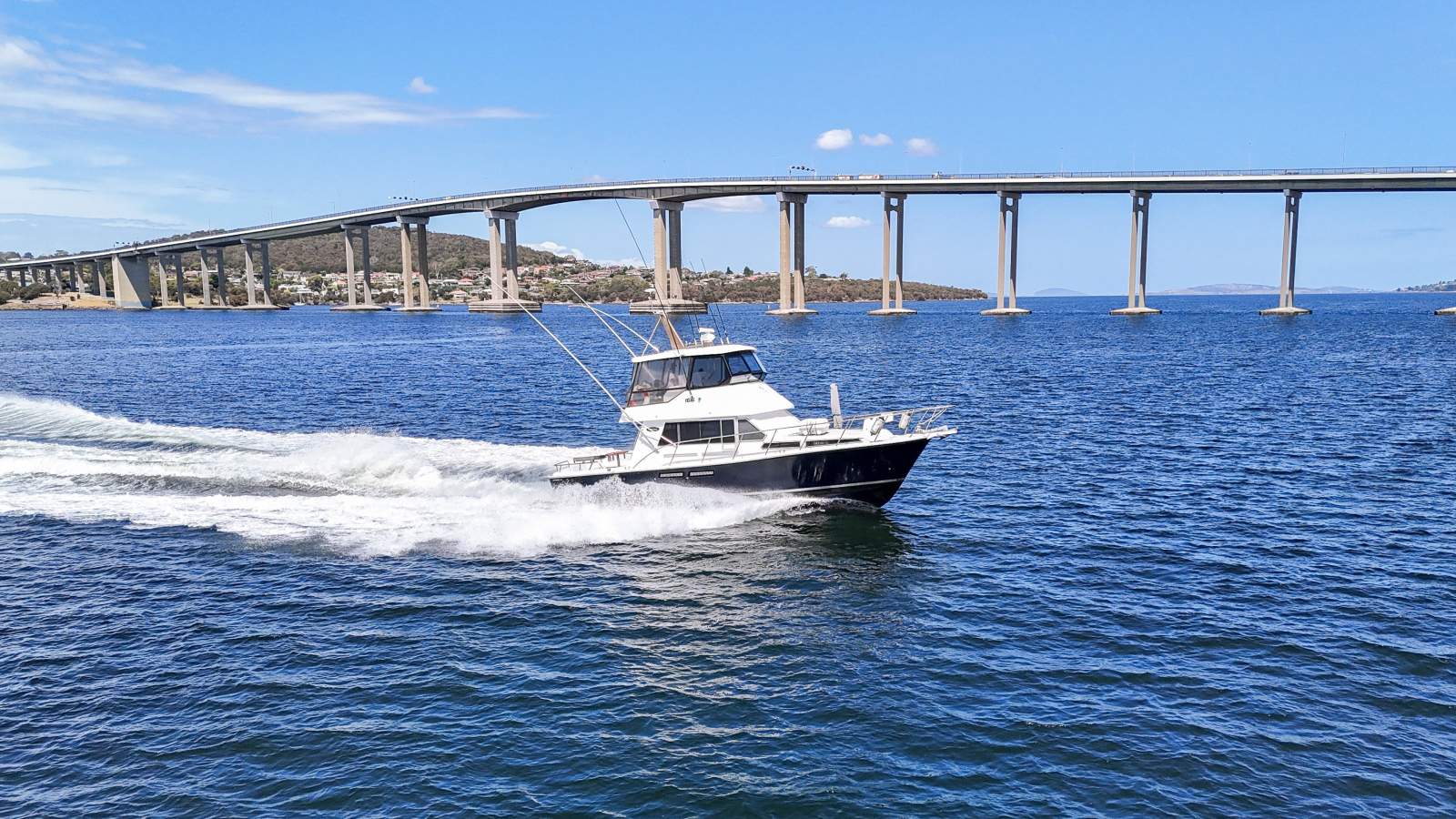 Steber 41 Flybridge EXCELLENT PRESENTATION WITH MANY UPGRADES!