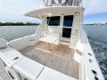 Riviera 42 Flybridge Platinum