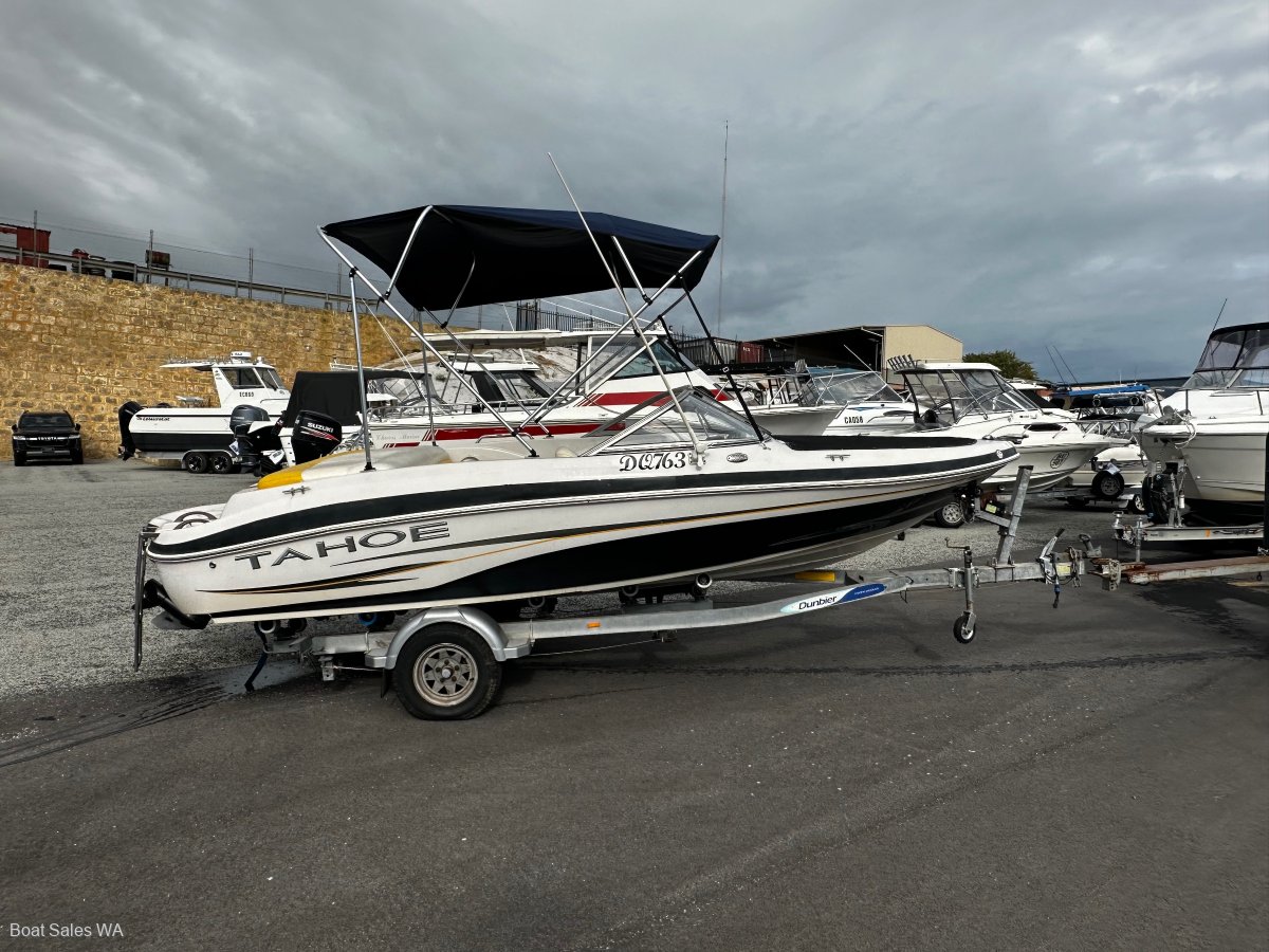Tahoe Q4 3.0L Mercruiser motor 135Hp
