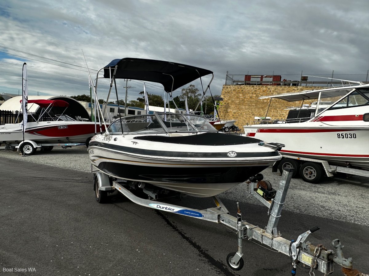 Tahoe Q4 3.0L Mercruiser motor 135Hp