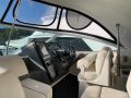 Cruisers Yachts 400 Express