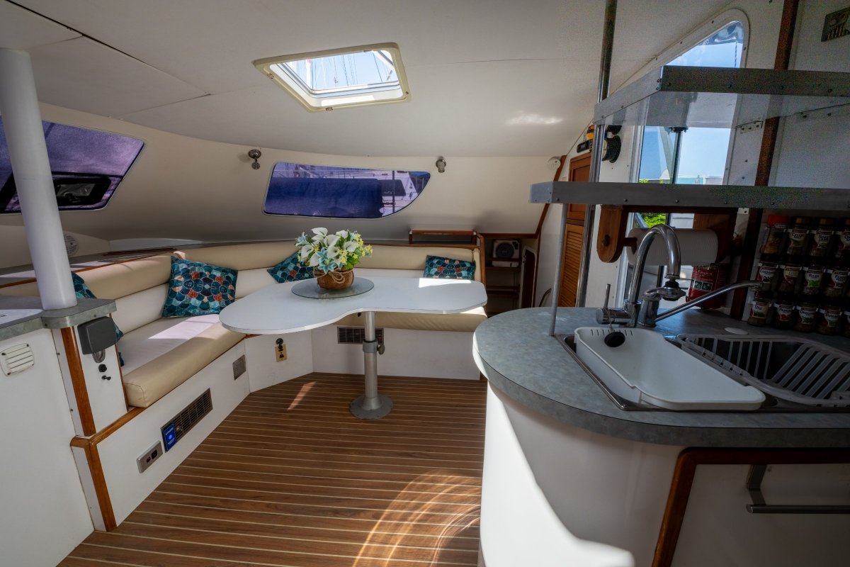 Manta 40