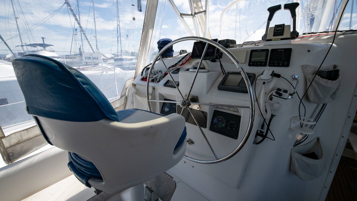 Manta 40