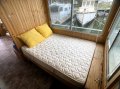 Skeeta, One Bedroom, One Bathroom Houseboat