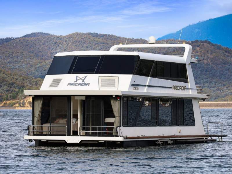 Arcadia Houseboat