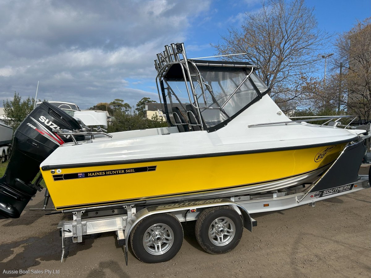 Haines Hunter 565L Cuddy Classic