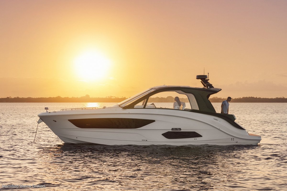 New Sea Ray 370 Sundancer:Timeless beauty