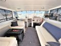 Bertram 35 Flybridge Cruiser