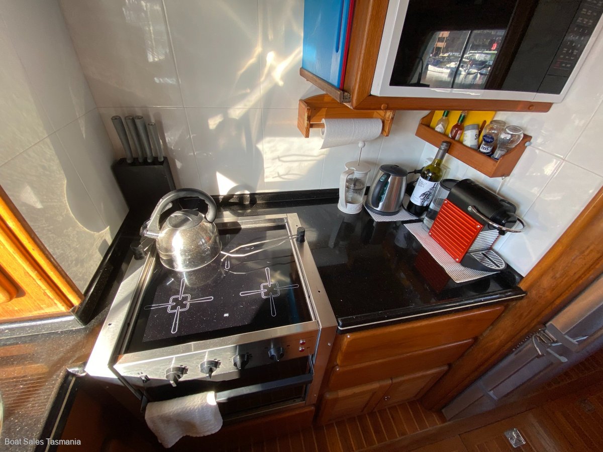 Seahorse 52 Pilothouse Raucous