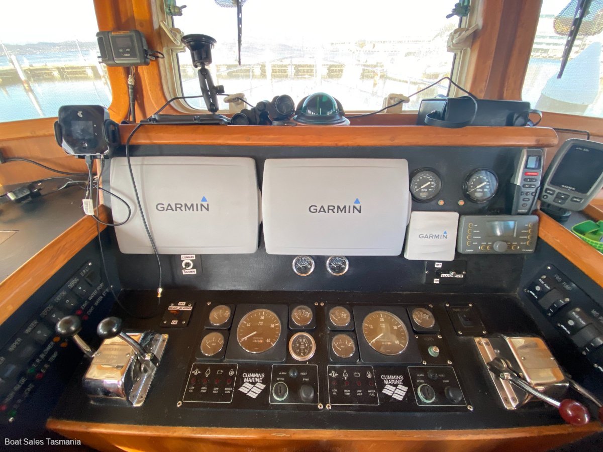 Seahorse 52 Pilothouse Raucous