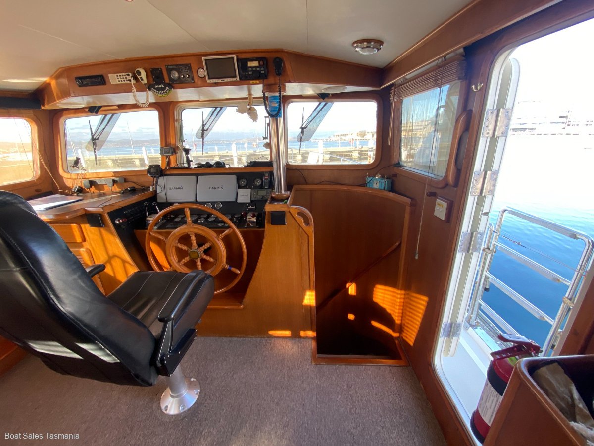 Seahorse 52 Pilothouse Raucous