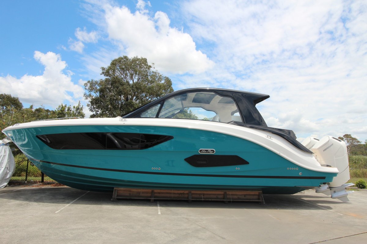 Sea Ray 370 Sundancer OB Sports Cruiser