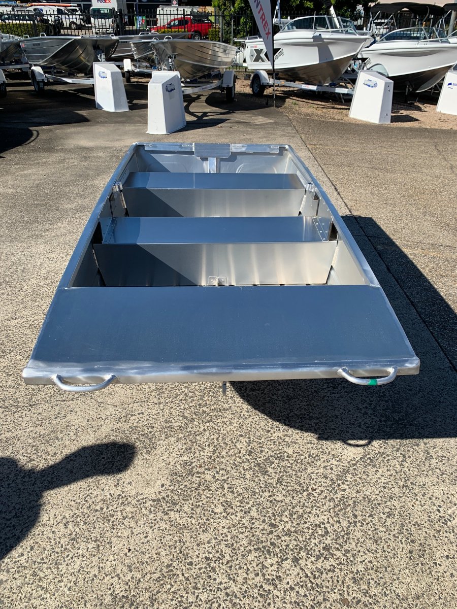 New Quintrex 300 Wanderer