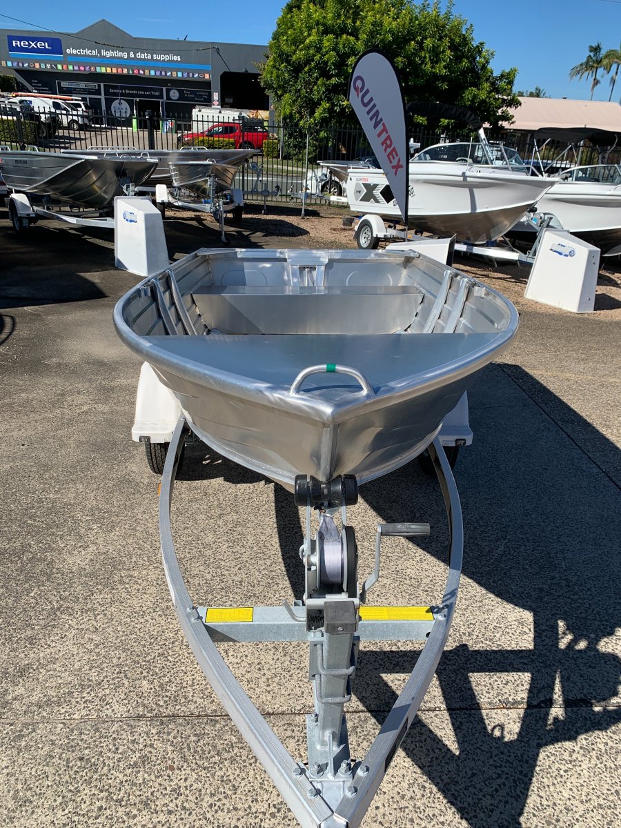 New Quintrex 370 Dart