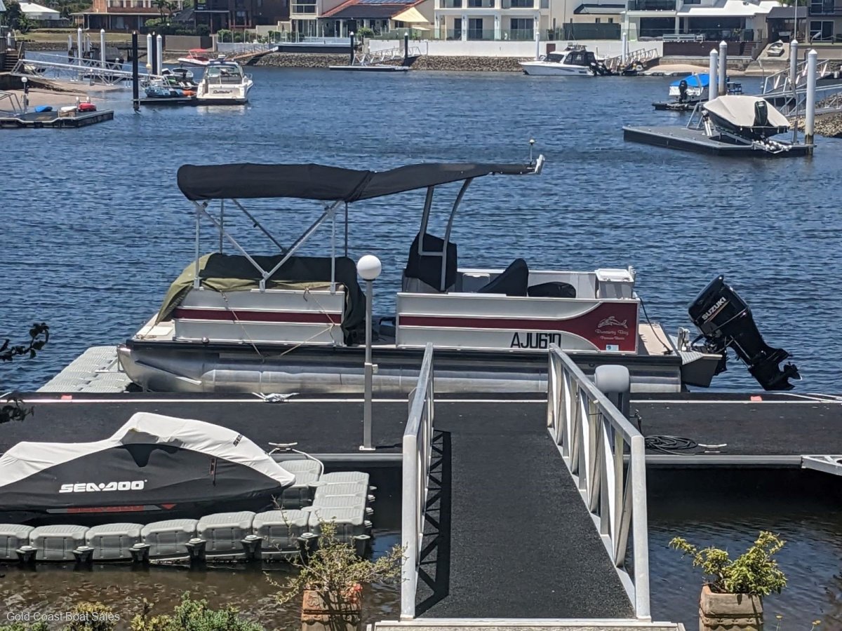 Runaway Bay Pontoon Boats 22 Twin Hull With Drive On Dry Dock: Power