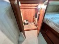 Ocean Yachts 53 Super Sport:Vip Wardrobe