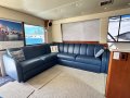 Ocean Yachts 53 Super Sport:salon lounge Portside