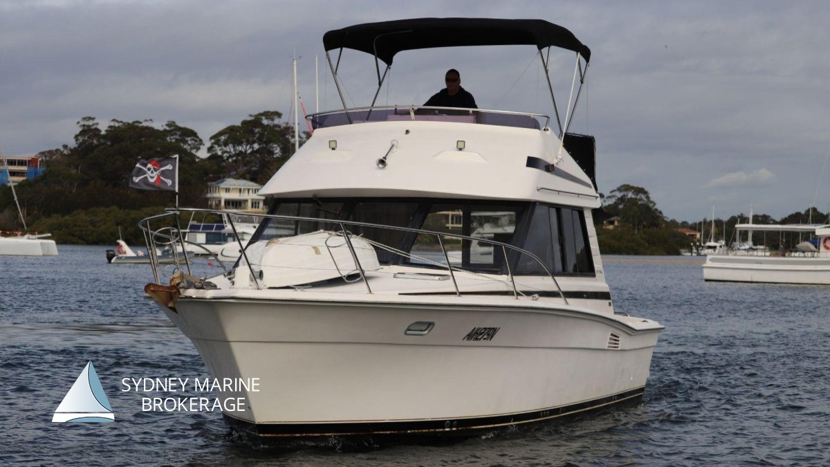 Riviera 33 Open Flybridge:2 Sydney Marine Brokerage Riviera 33 Flybridge For Sale