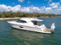 Riviera 4400 Sport Yacht