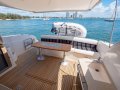 Riviera 4400 Sport Yacht