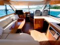 Riviera 4400 Sport Yacht